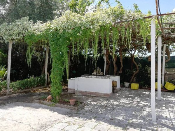 casa indipendente in vendita a Sonnino in zona Capocroce
