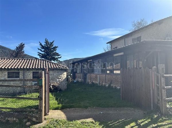 casa indipendente in vendita a Sonnino