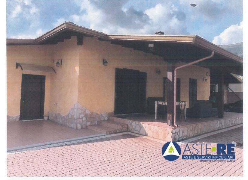 intera palazzina in vendita a Sonnino