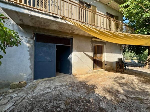 casa indipendente in vendita a Sonnino in zona Sonnino Scalo