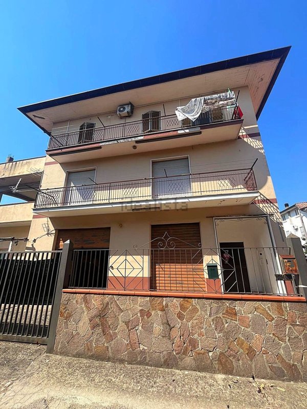 appartamento in vendita a Sonnino in zona Sonnino Scalo