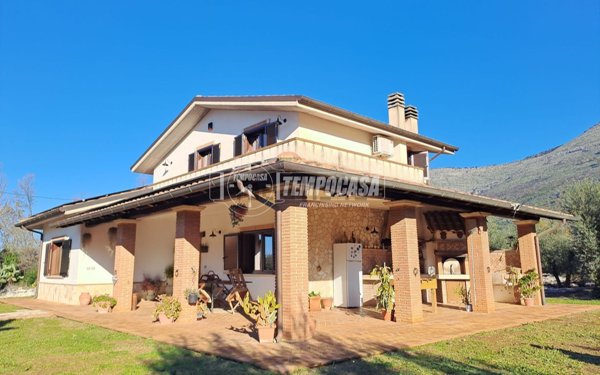 casa indipendente in vendita a Sonnino in zona La Sassa