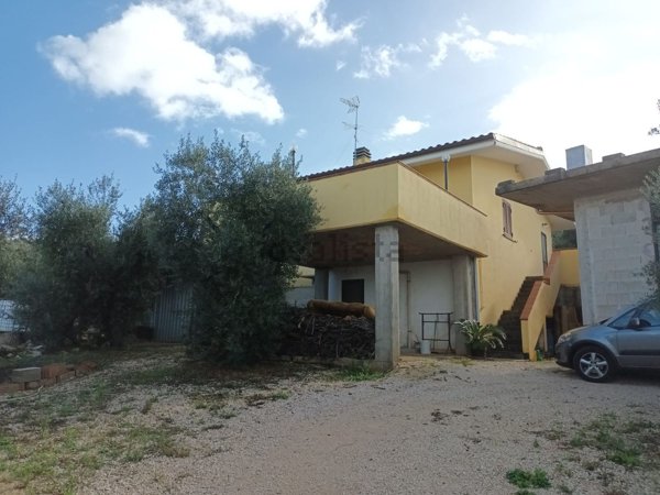 casa indipendente in vendita a Sonnino