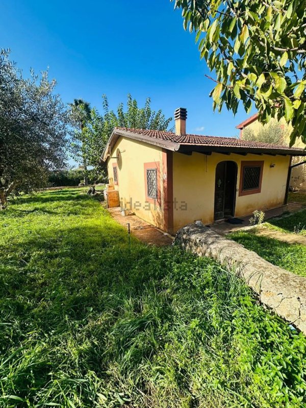 casa indipendente in vendita a Sonnino
