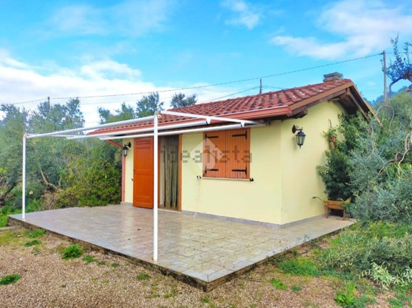 casa indipendente in vendita a Sonnino