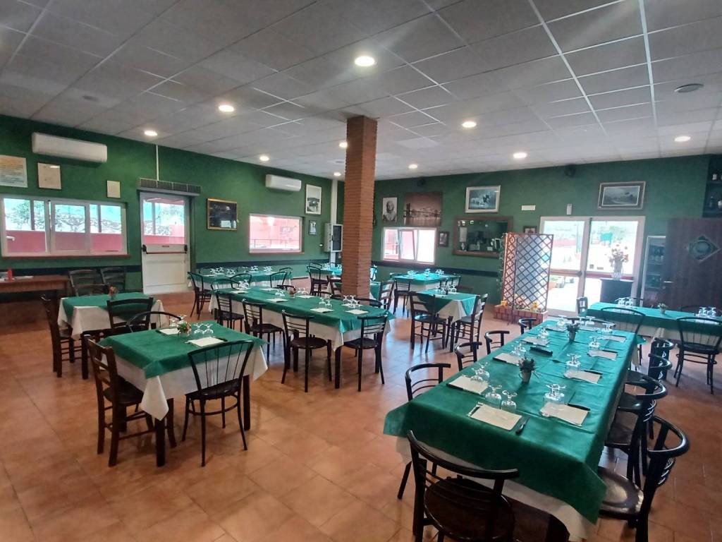 negozio in vendita a Sonnino in zona Cerreto