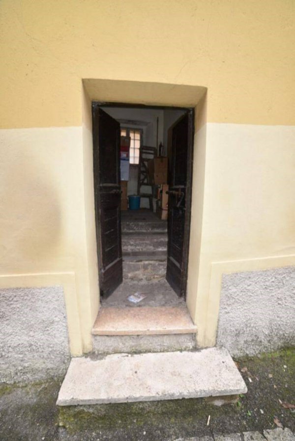 locale di sgombero in vendita a Sonnino