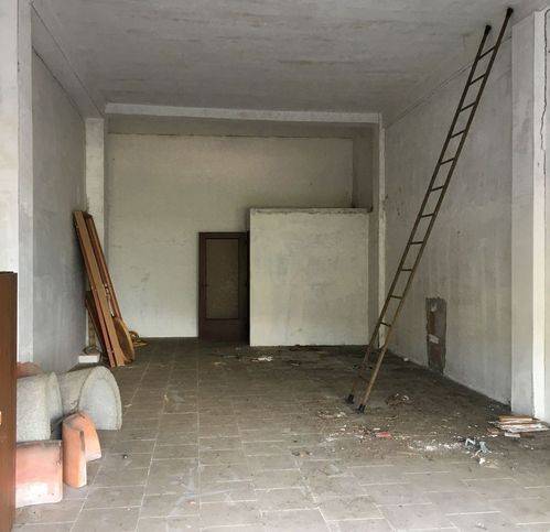 negozio in vendita a Sonnino