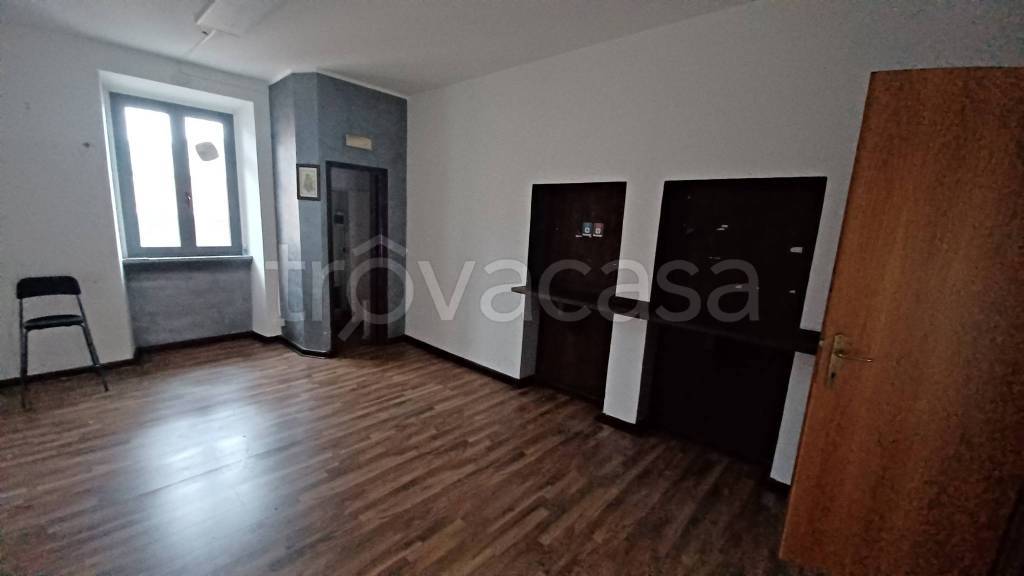 negozio in vendita a Sonnino in zona Sonnino Scalo