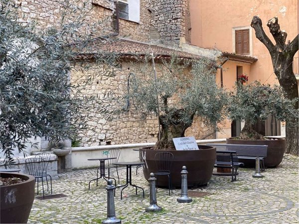 appartamento in vendita a Sonnino in zona Sonnino Scalo