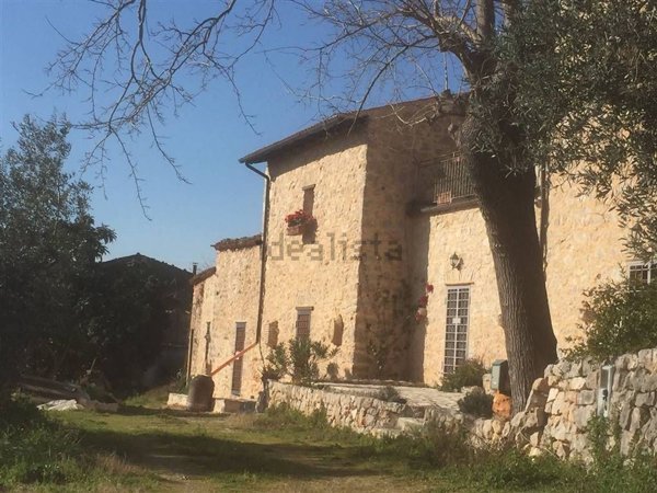 appartamento in vendita a Sonnino in zona Fienili