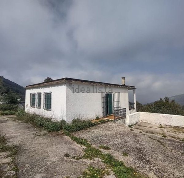 casa indipendente in vendita a Sonnino in zona Sonnino Scalo