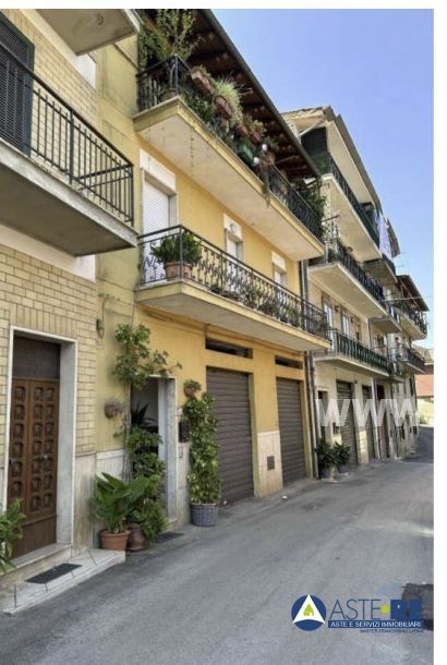 appartamento in vendita a Sonnino in zona Sonnino Scalo