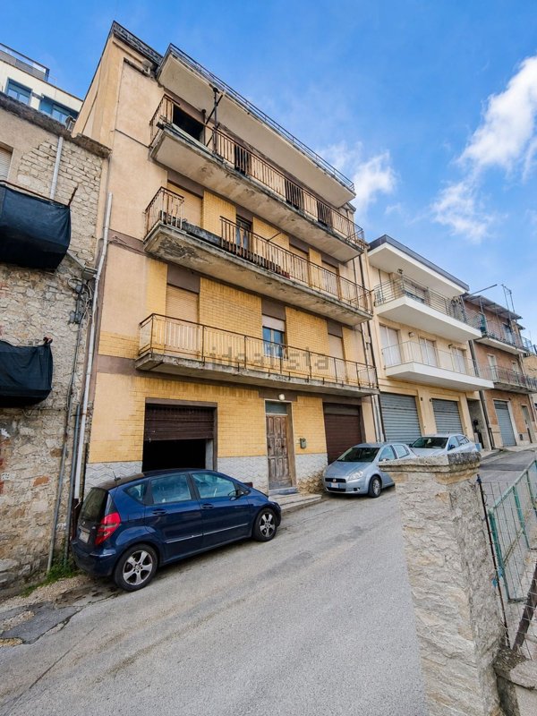 appartamento in vendita a Sonnino in zona Sonnino Scalo