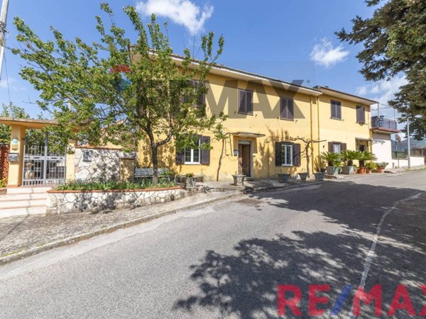 appartamento in vendita a Sonnino in zona Sonnino Scalo