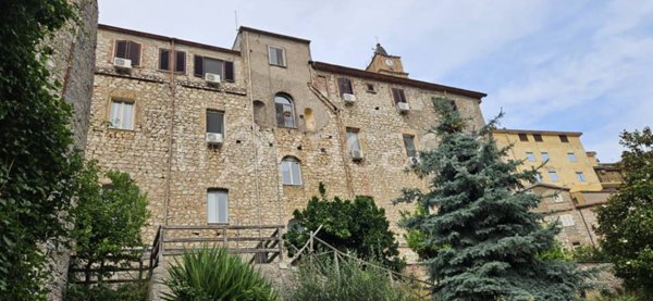 casa indipendente in vendita a Sonnino in zona Sonnino Scalo