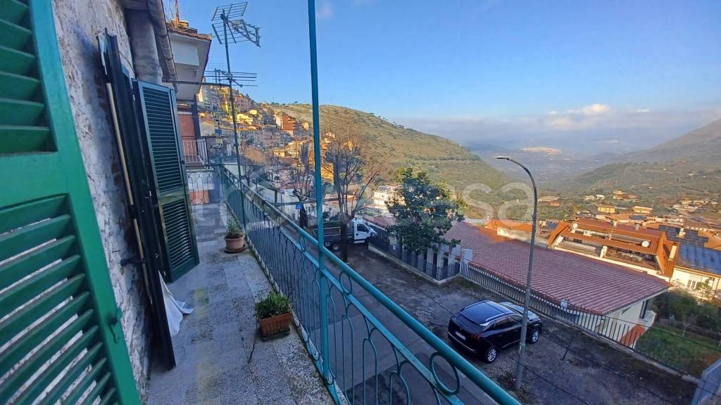 casa indipendente in vendita a Sonnino in zona Sonnino Scalo