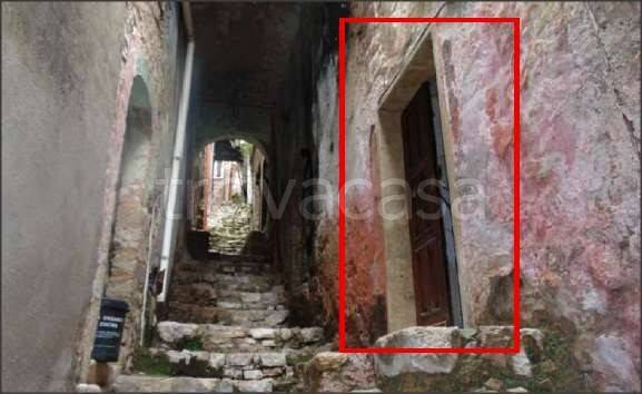 appartamento in vendita a Sonnino in zona Sonnino Scalo