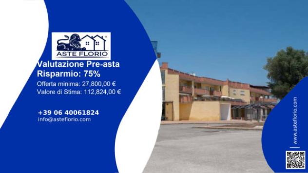 locale commerciale in vendita a Sonnino in zona Capocroce