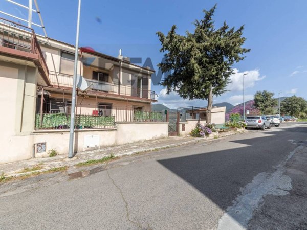 appartamento in vendita a Sonnino in zona Sonnino Scalo