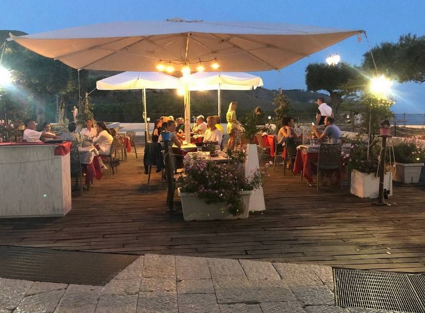 negozio in vendita a Sperlonga