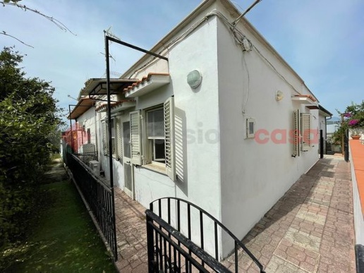 casa indipendente in vendita a Sperlonga