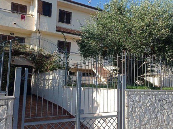casa indipendente in vendita a Sperlonga