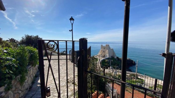 appartamento in vendita a Sperlonga