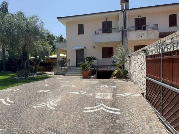 casa indipendente in vendita a Sperlonga