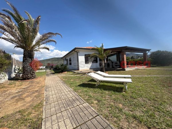 casa indipendente in vendita a Sperlonga