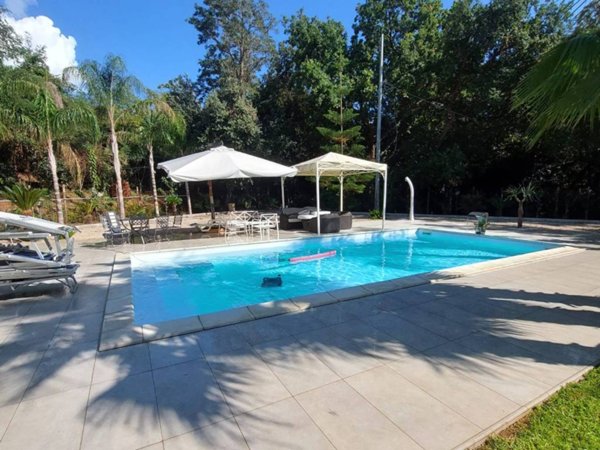 casa indipendente in vendita a Sperlonga