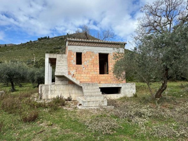 casa indipendente in vendita a Sperlonga