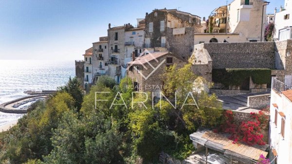 casa indipendente in vendita a Sperlonga