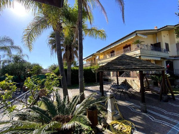 casa indipendente in vendita a Sperlonga