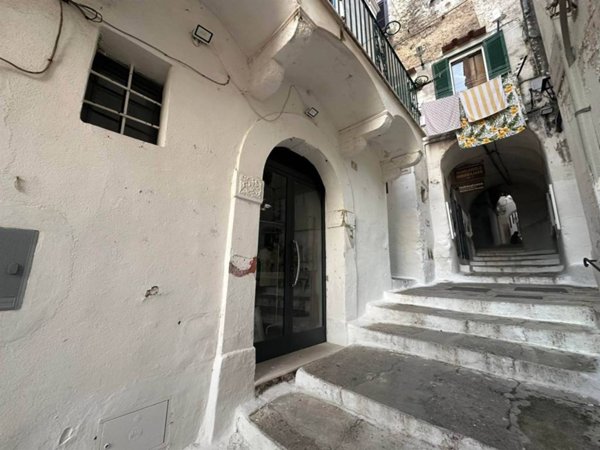 negozio in vendita a Sperlonga