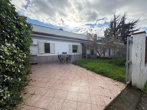 casa indipendente in vendita a Sperlonga