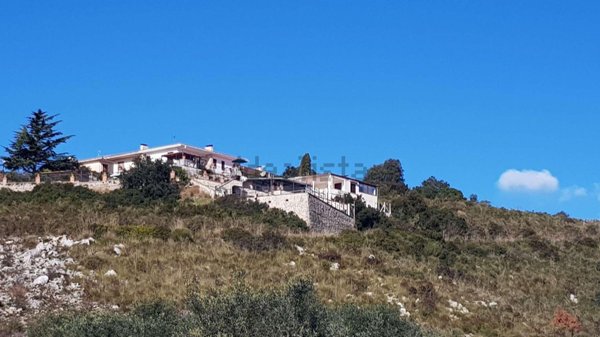 casa indipendente in vendita a Sperlonga
