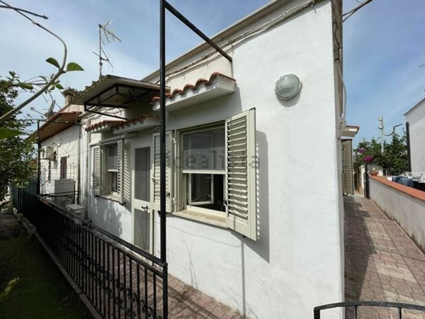 casa indipendente in vendita a Sperlonga