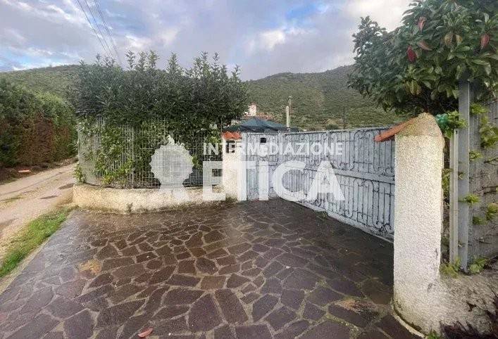 casa indipendente in vendita a Sperlonga