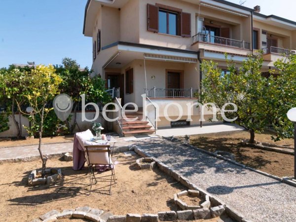 casa indipendente in vendita a Sperlonga