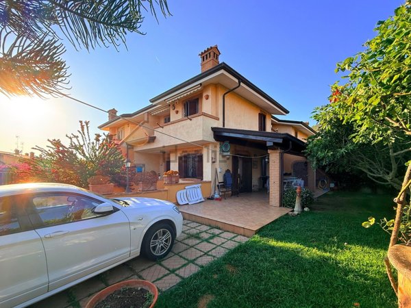 casa indipendente in vendita a Sperlonga