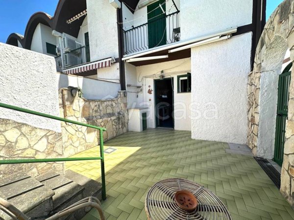 casa indipendente in vendita a Sperlonga