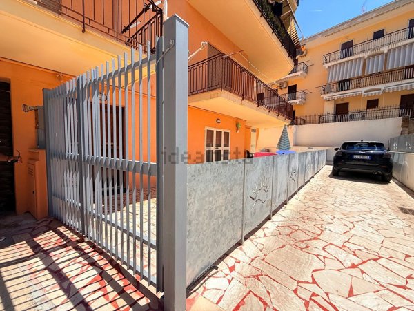 appartamento in vendita a Sperlonga in zona Fontana della Camera