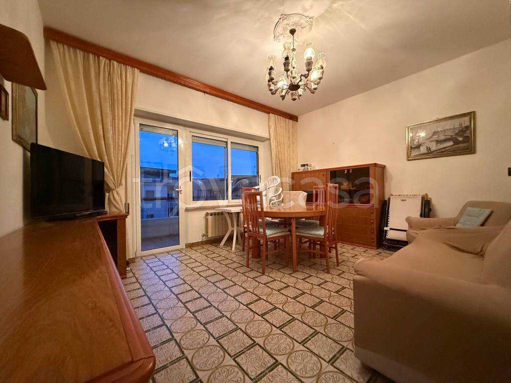 appartamento in vendita a Sperlonga in zona Fontana della Camera