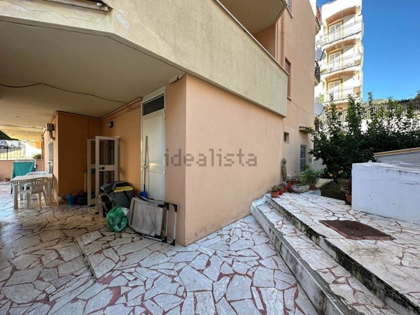 appartamento in vendita a Sperlonga in zona Fontana della Camera