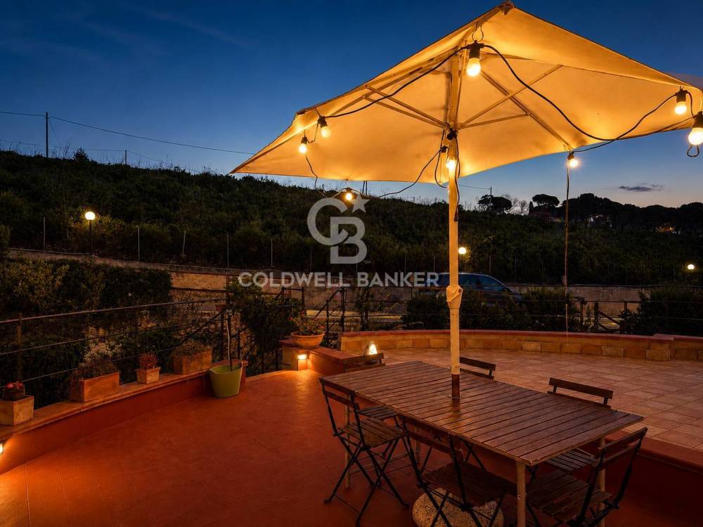 casa indipendente in vendita a Sperlonga