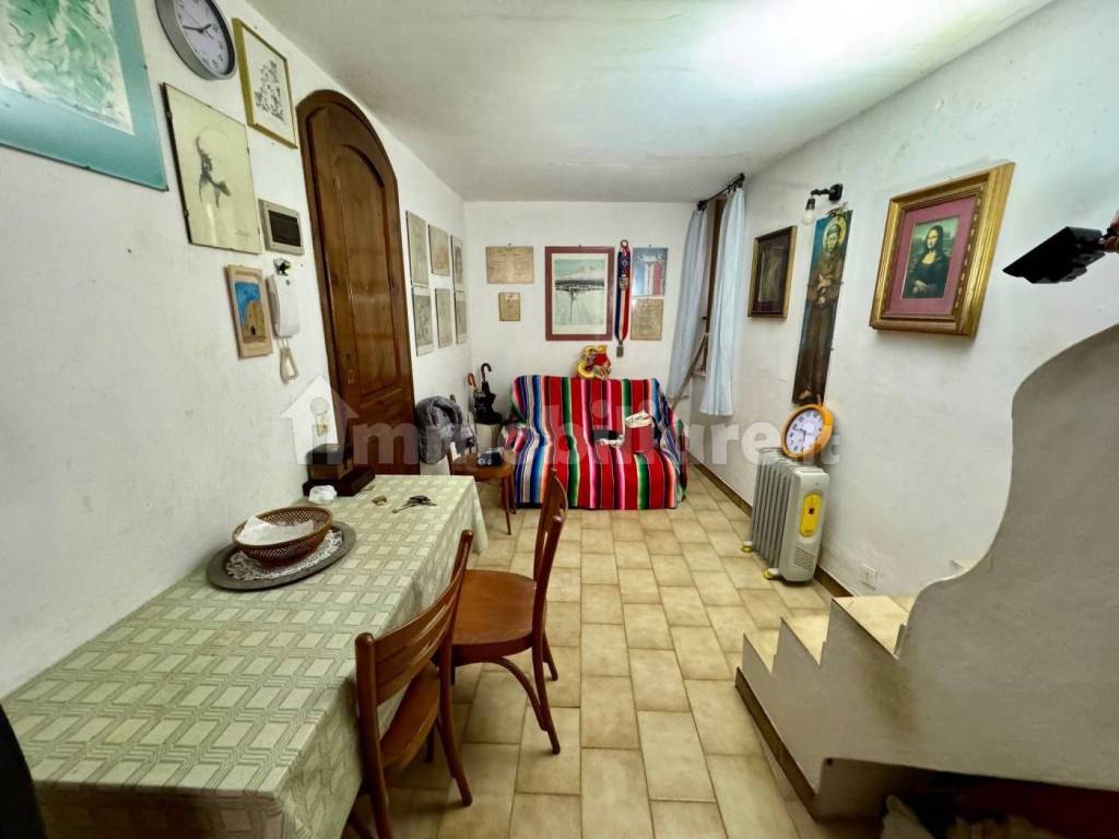 appartamento in vendita a Sperlonga in zona Fontana della Camera