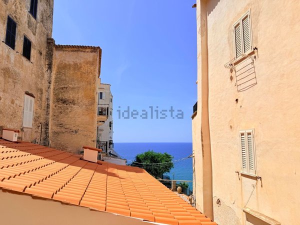 appartamento in vendita a Sperlonga in zona Fontana della Camera