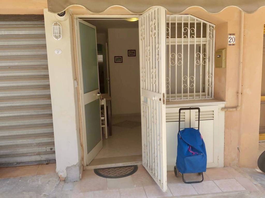 appartamento in vendita a Sperlonga in zona Fontana della Camera