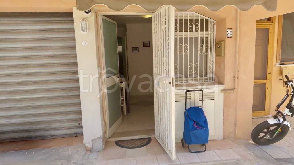 appartamento in vendita a Sperlonga in zona Fontana della Camera